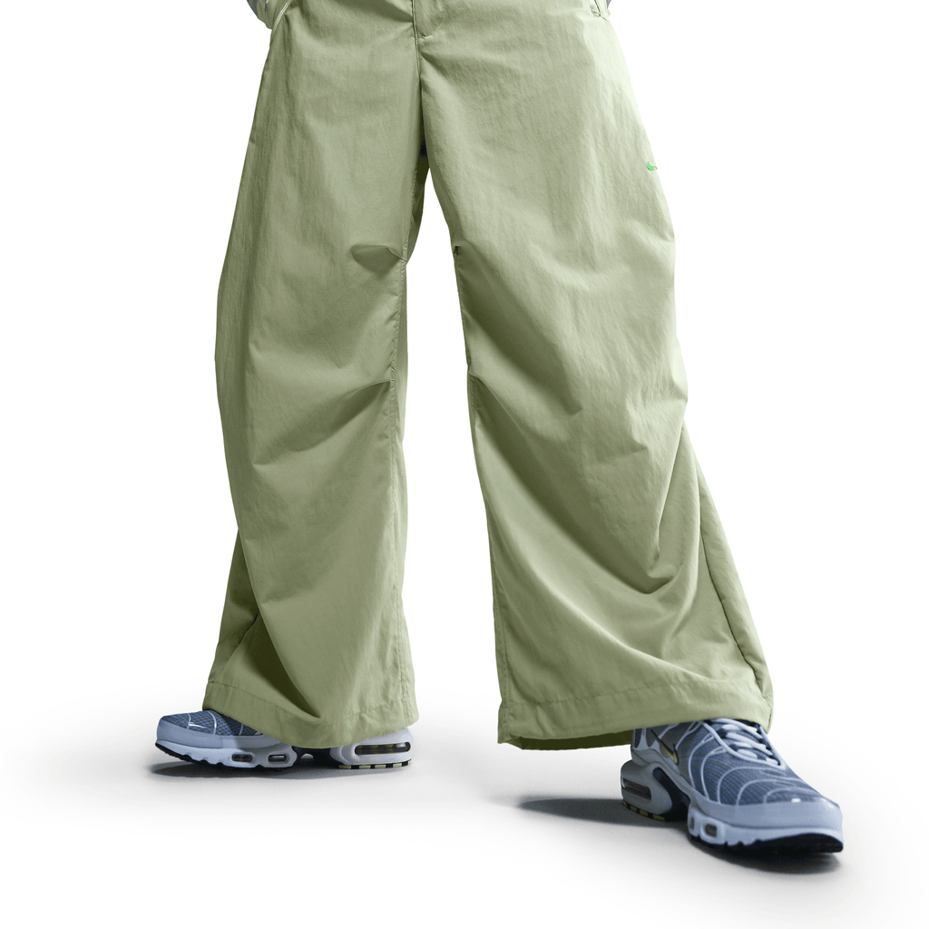 PROJECT F.R.O.G PARACHUTE PANTS - olive aura / green strike PROJECT F.R.O.G PARACHUTE PANTS - olive aura / green strike