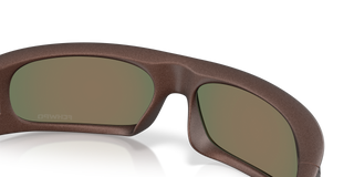JAYLEN BROWN X OAKLEY HIGHLAND - CORTEN / PRIZM RUBY