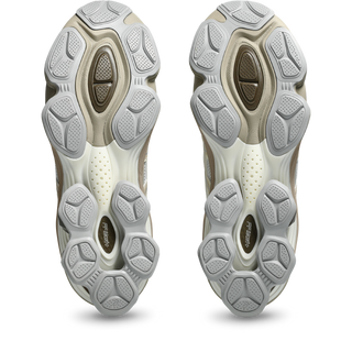 GEL-KINETIC FLUENT - WHITE / MARZIPAN