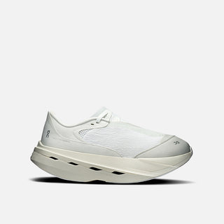 ON WMNS CLOUDBLOOM VOLT PAF - WHITE / GALE