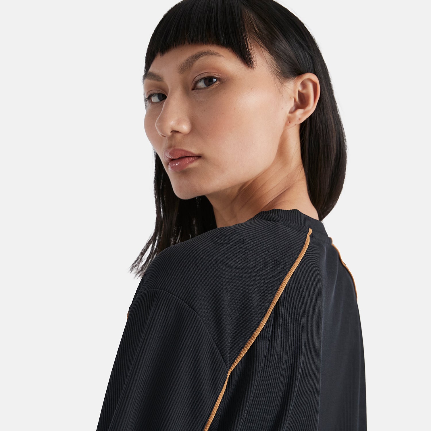 HUMBERTO TEE - BLACK