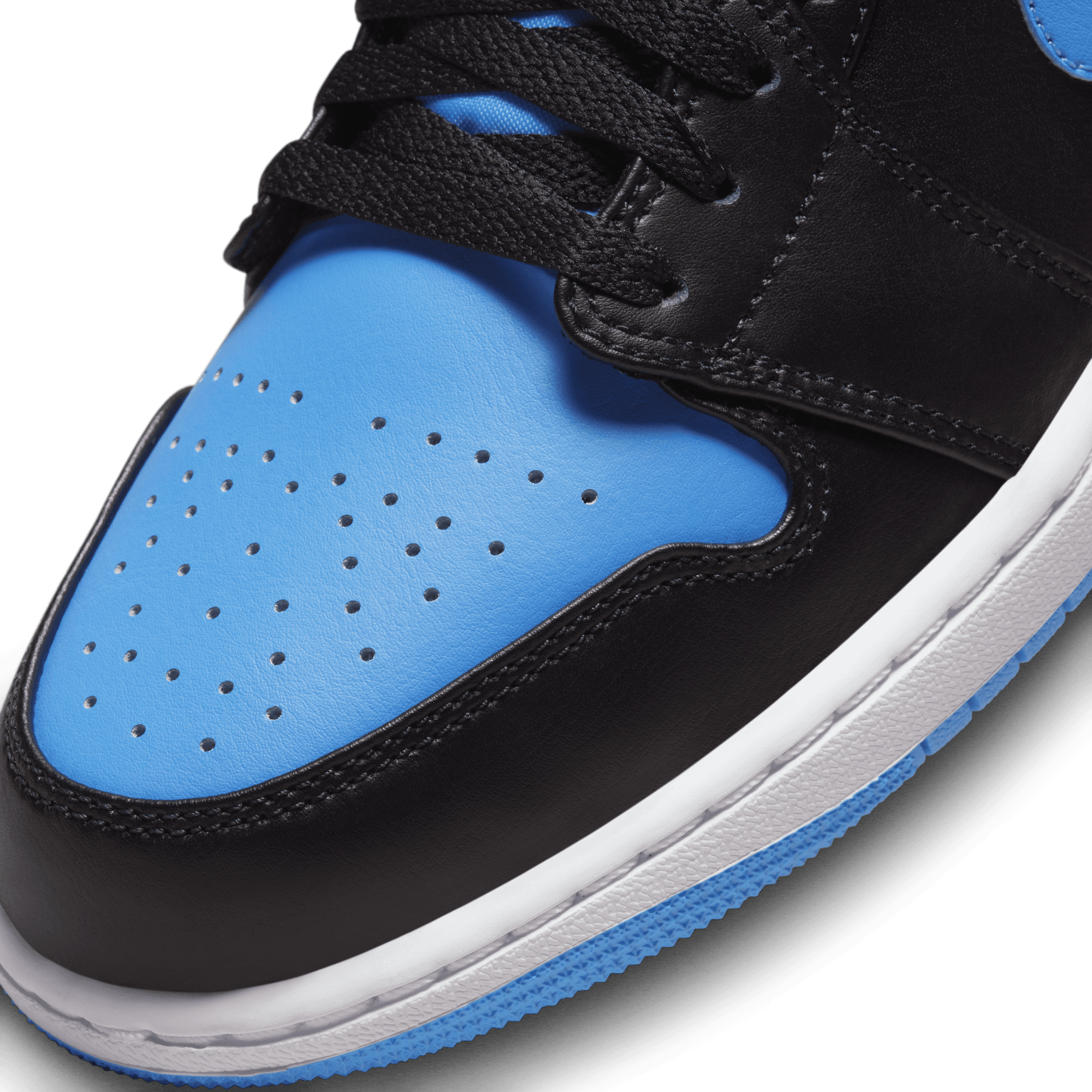 AIR JORDAN 1 LOW - BLACK / UNIVERSITY BLUE