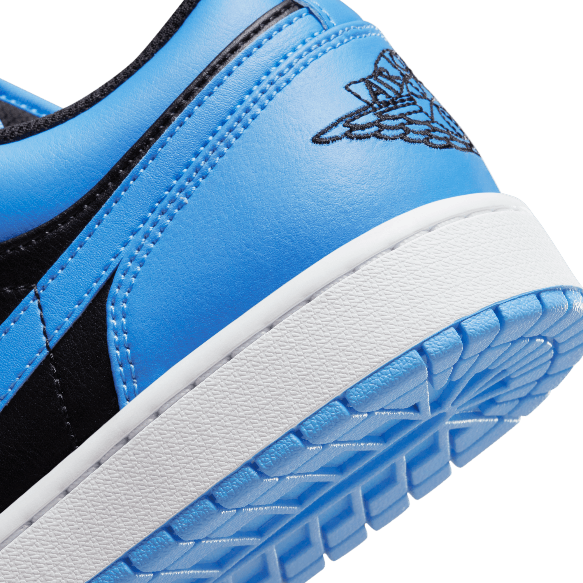 AIR JORDAN 1 LOW - BLACK / UNIVERSITY BLUE