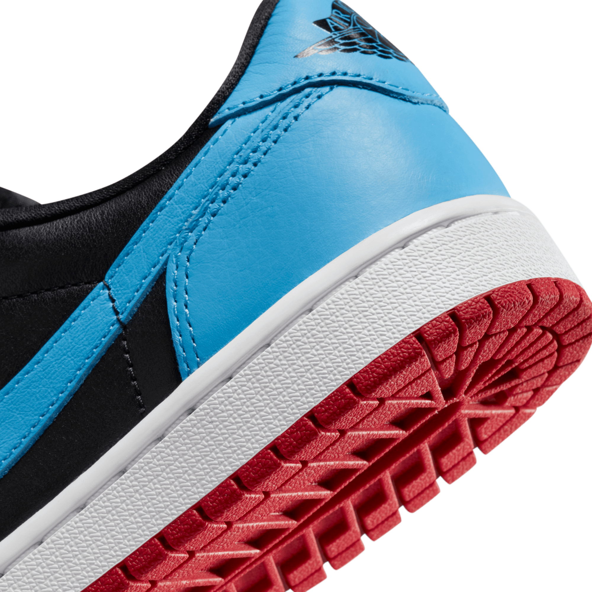 WMNS AIR JORDAN 1 LOW OG "UNC TO CHICAGO"