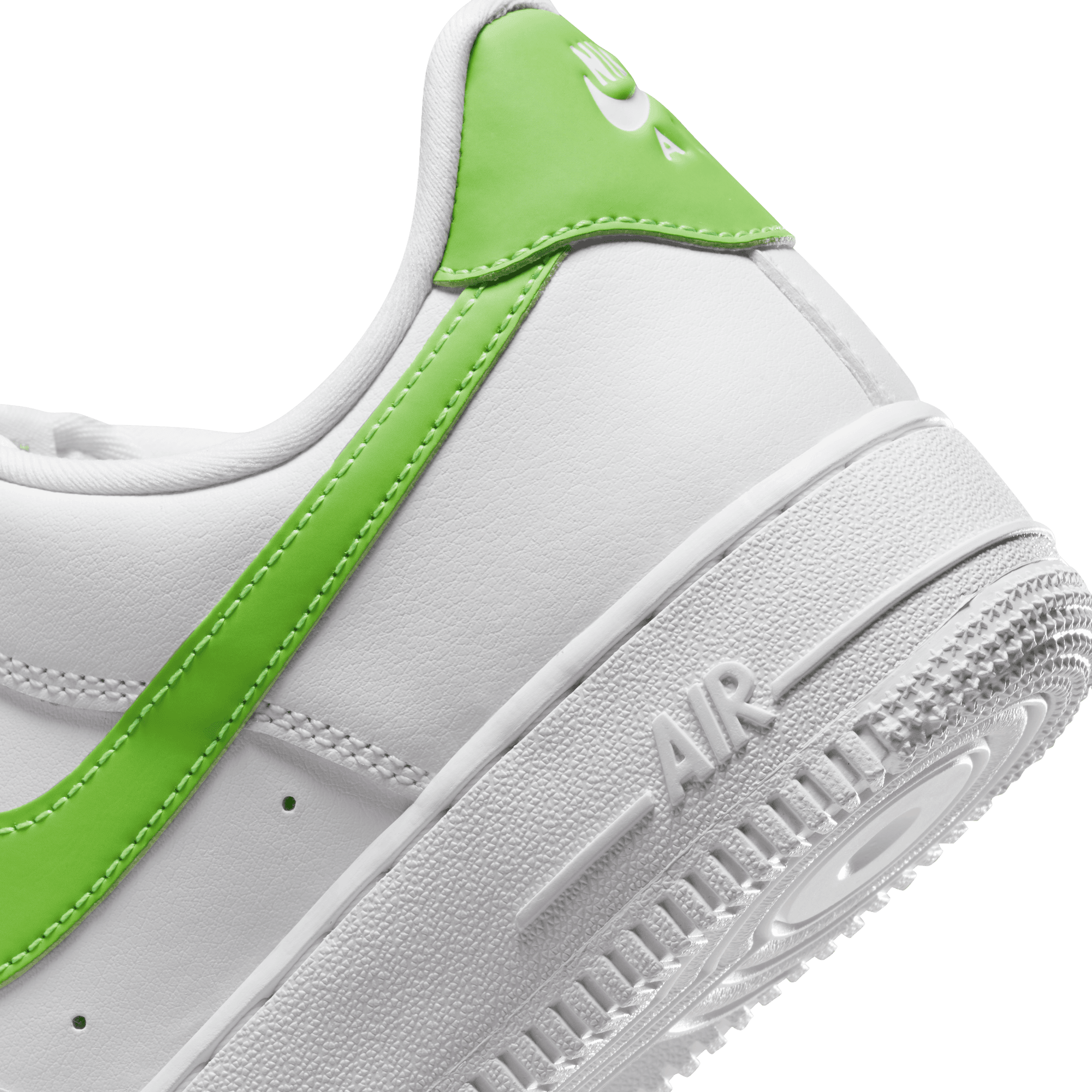 WMNS AIR FORCE 1 `07 - WHITE / ACTION GREEN