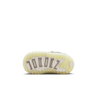 JORDAN 11 RETRO "PEARL" (TD)