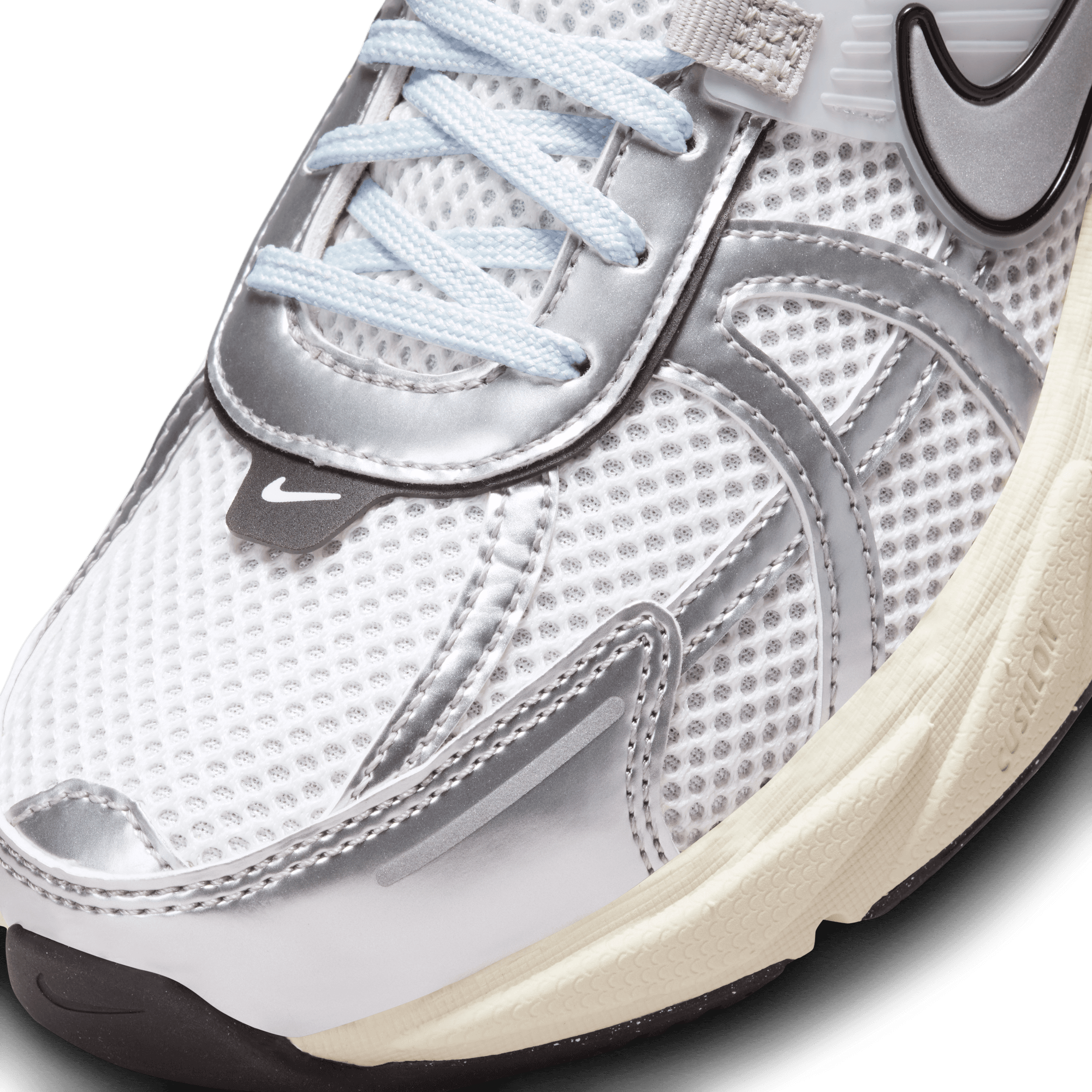 WMNS V2K RUN - SUMMIT WHITE / METALLIC SILVER – lapstoneandhammer.com WMNS V2K RUN - SUMMIT WHITE / METALLIC SILVER – lapstoneandhammer.com