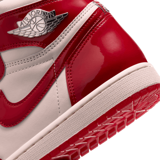 WMNS AIR JORDAN 1 RETRO HIGH OG "NAILS & GRAILS"
