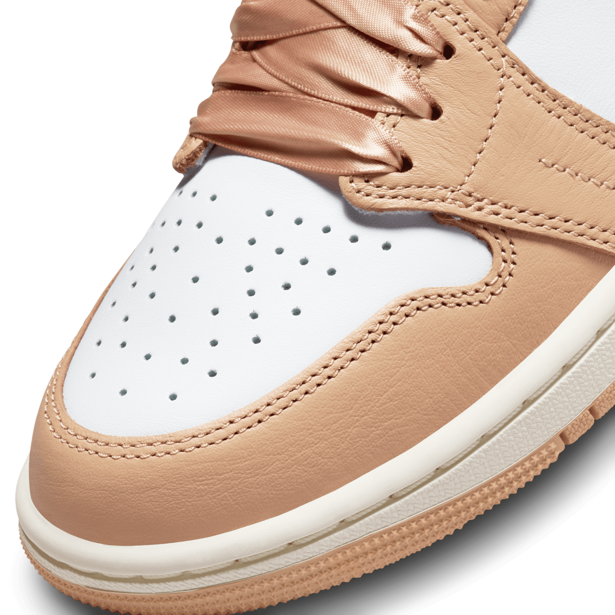 WMNS AIR JORDAN 1 RETRO HIGH OG "PRALINE"