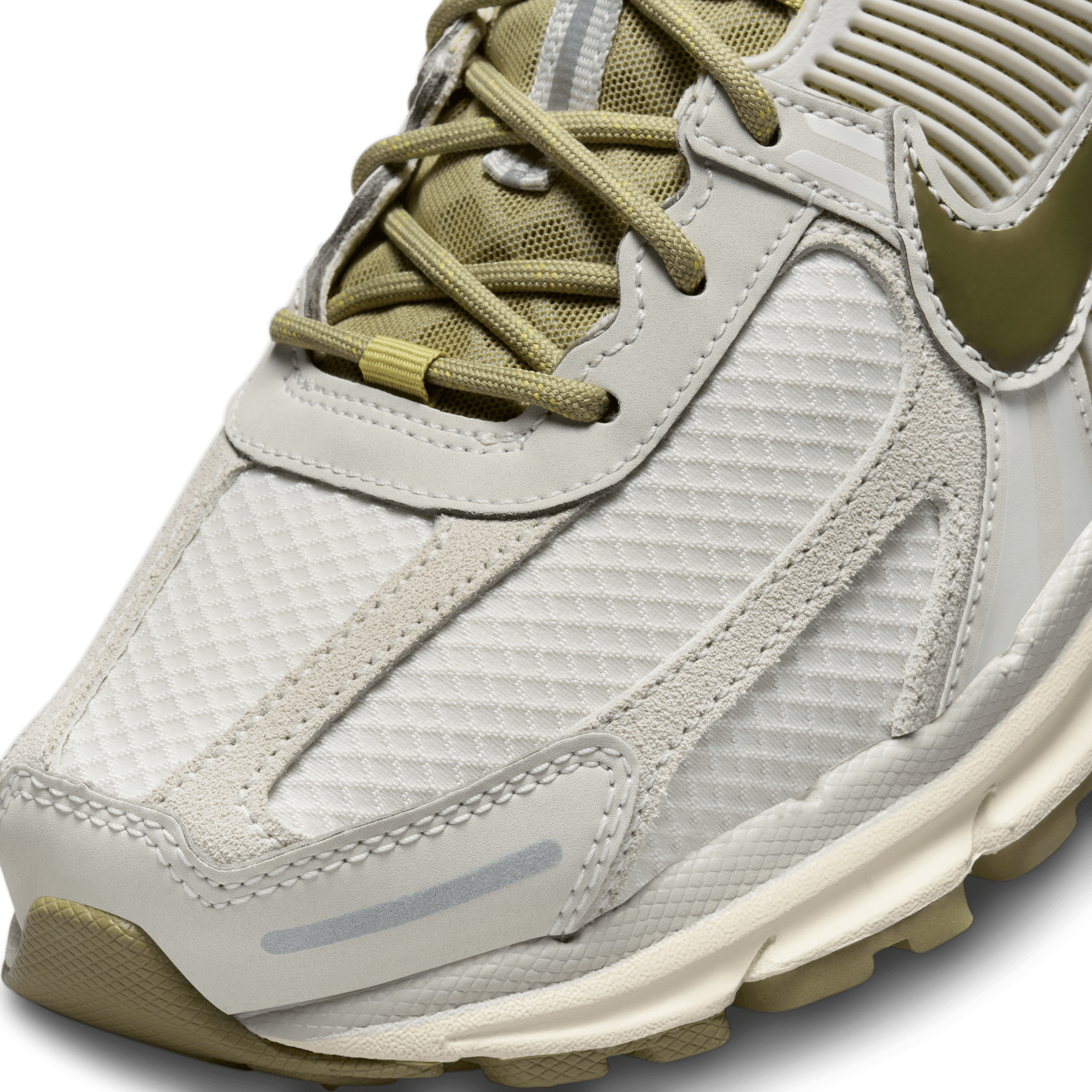 ZOOM VOMERO 5 "LIGHT BONE / MEDIUM OLIVE"