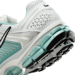 WMNS ZOOM VOMERO 5 "CANNON"