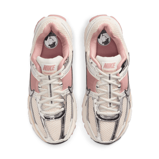 WMNS ZOOM VOMERO 5 - SAIL / PARTICLE PINK