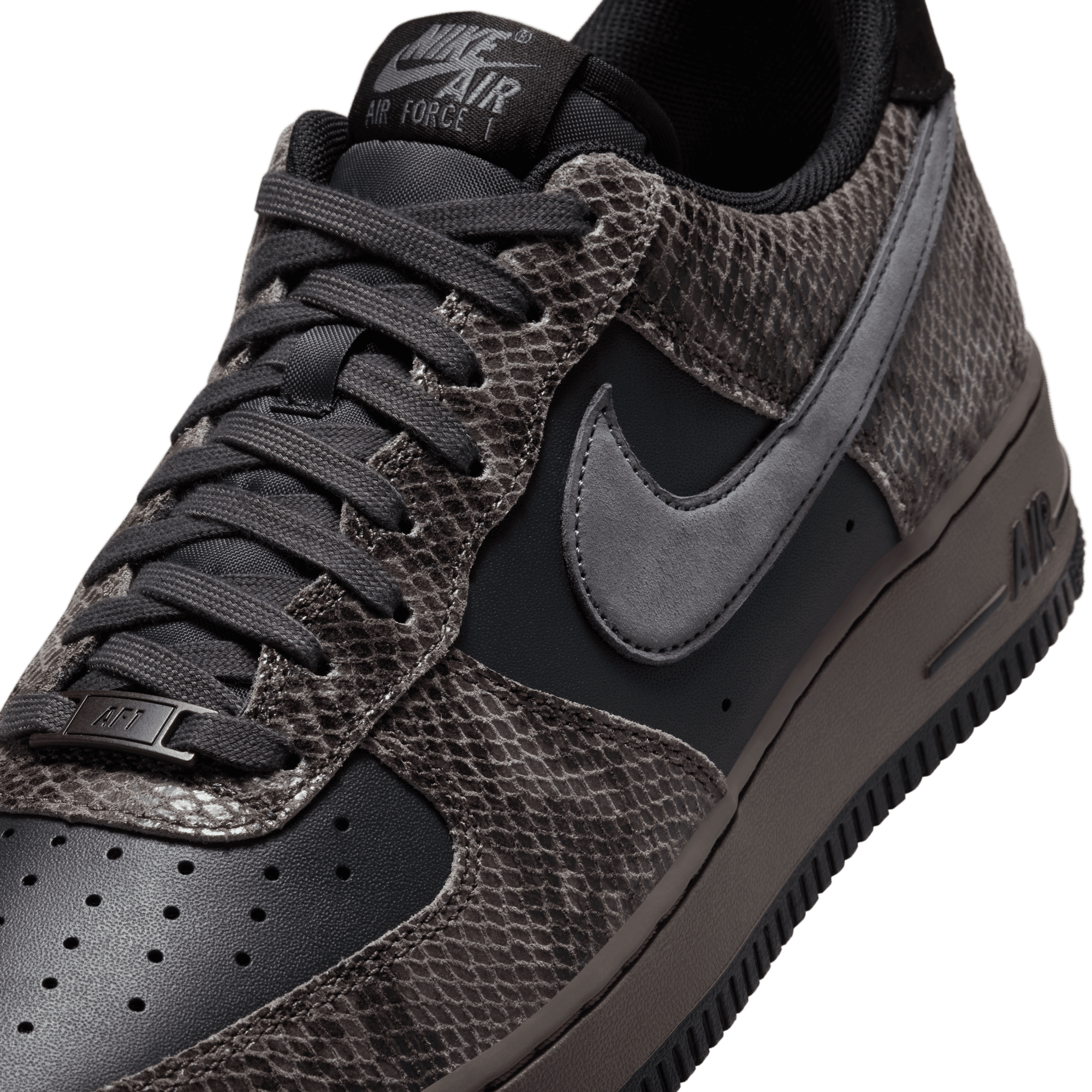 AIR FORCE 1 `07 LV8 AIR FORCE 1 `07 LV8
