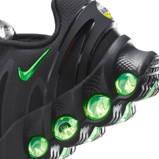 AIR MAX DN8 (GS) - BLACK / GREEN STRIKE / DARK SMOKE GREY