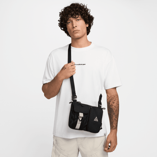 ACG "DAYMAX" CROSSBODY BAG - BLACK