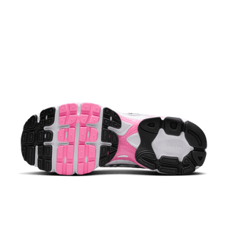 WMNS AIR MAX MOTO 2K - WHITE / METALLIC SILVER / PINK SPELL