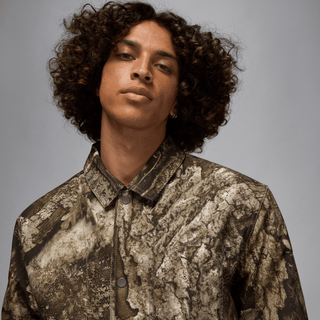 JORDAN FLIGHT CHICAGO REALTREE JACKET - MEDIUM OLIVE / SAIL