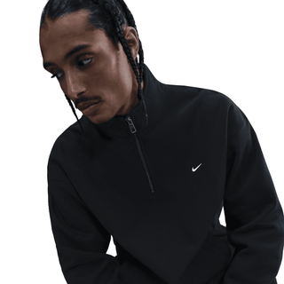 SOLO SWOOSH FLEECE 1/4 ZIP TOP - BLACK