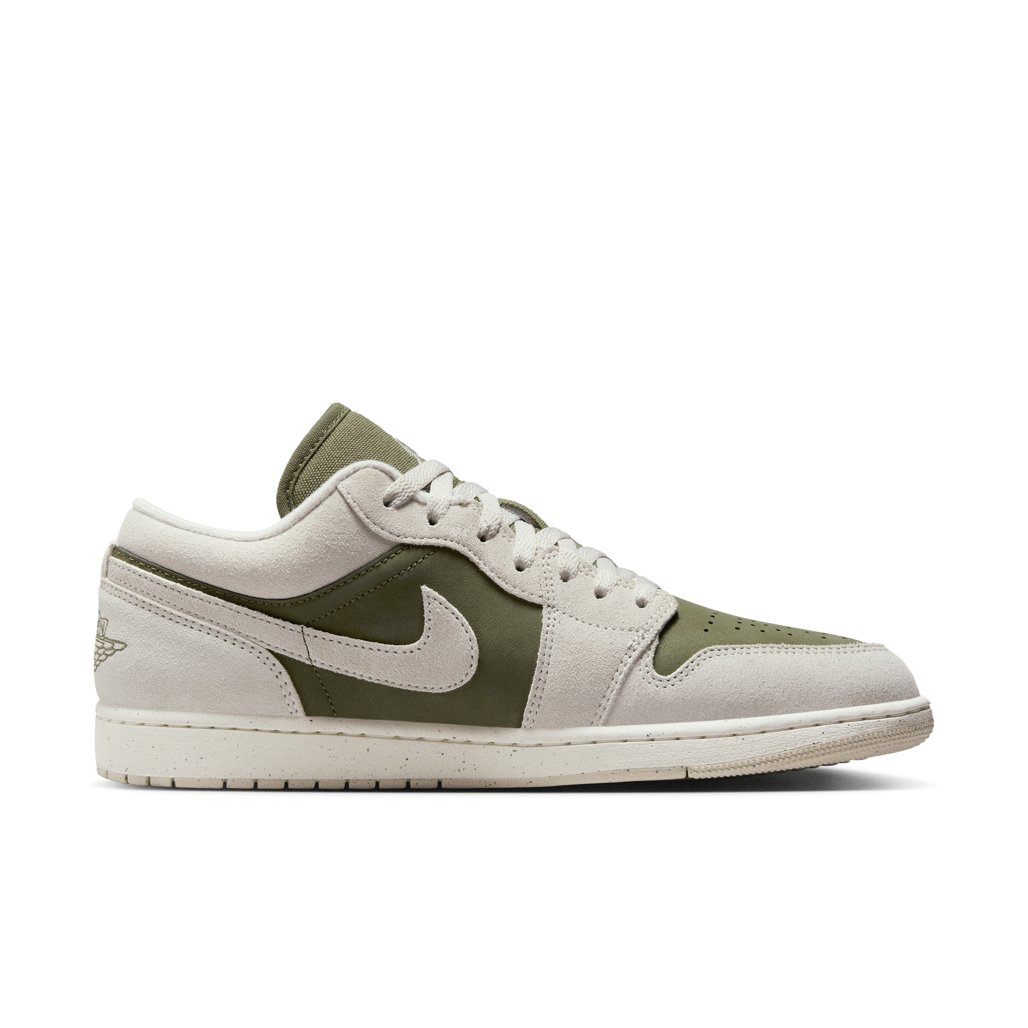 AIR JORDAN 1 LOW SE - MEDIUM OLIVE / LIGHT OREWOOD BROWN AIR JORDAN 1 LOW SE - MEDIUM OLIVE / LIGHT OREWOOD BROWN