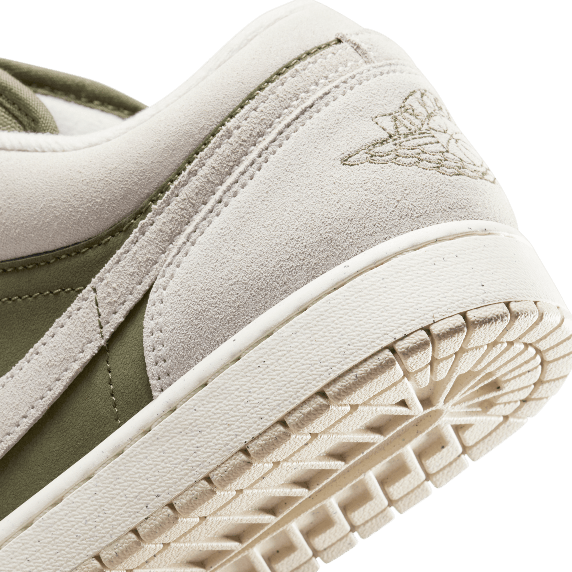AIR JORDAN 1 LOW SE - MEDIUM OLIVE / LIGHT OREWOOD BROWN AIR JORDAN 1 LOW SE - MEDIUM OLIVE / LIGHT OREWOOD BROWN