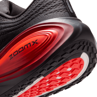 VOMERO PLUS - ANTHRACITE / BRIGHT CRIMSON