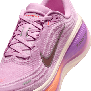 WMNS VOMERO PLUS - LIGHT MAGENTA / BRIGHT VIOLET