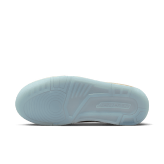 WMNNS AIR JORDAN 3 RETRO "OYSTERS & CHAMPAGNE"