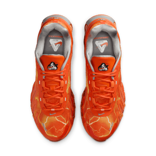 PALACE X NIKE AIR MAX DN8 SP "SAFETY ORANGE / PARTICLE GREY"