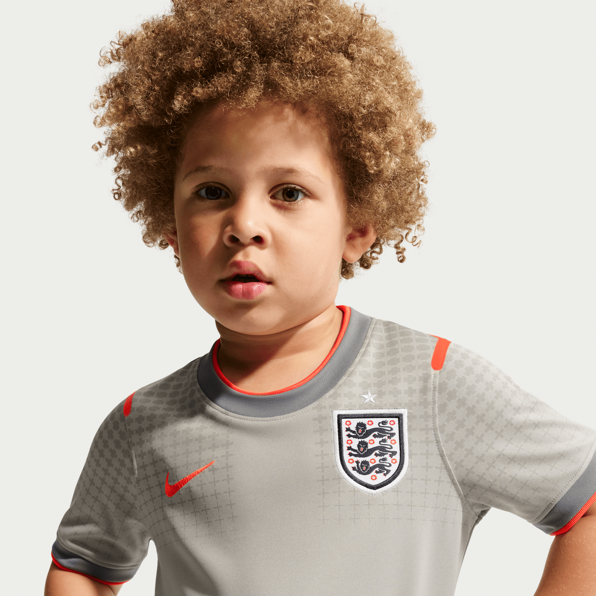 ENGLAND X PALACE X NIKE ENGLAND X PALACE X NIKE