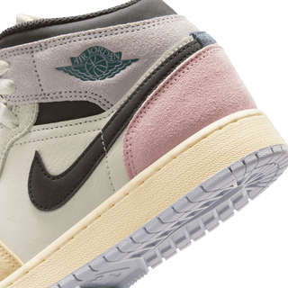 AIR JORDAN 1 MID SE (GS) "SAIL / ICED JADE"