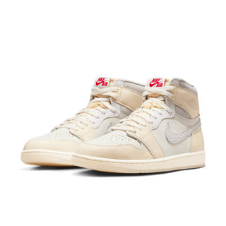 AIR JORDAN 1 RETRO HIGH OG "SAIL / Pale Ivory"