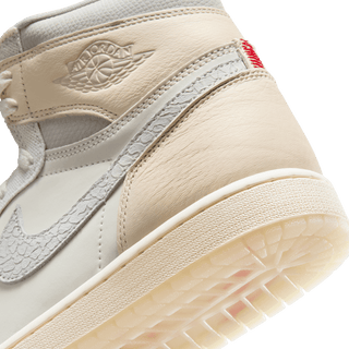 AIR JORDAN 1 RETRO HIGH OG "SAIL / Pale Ivory"