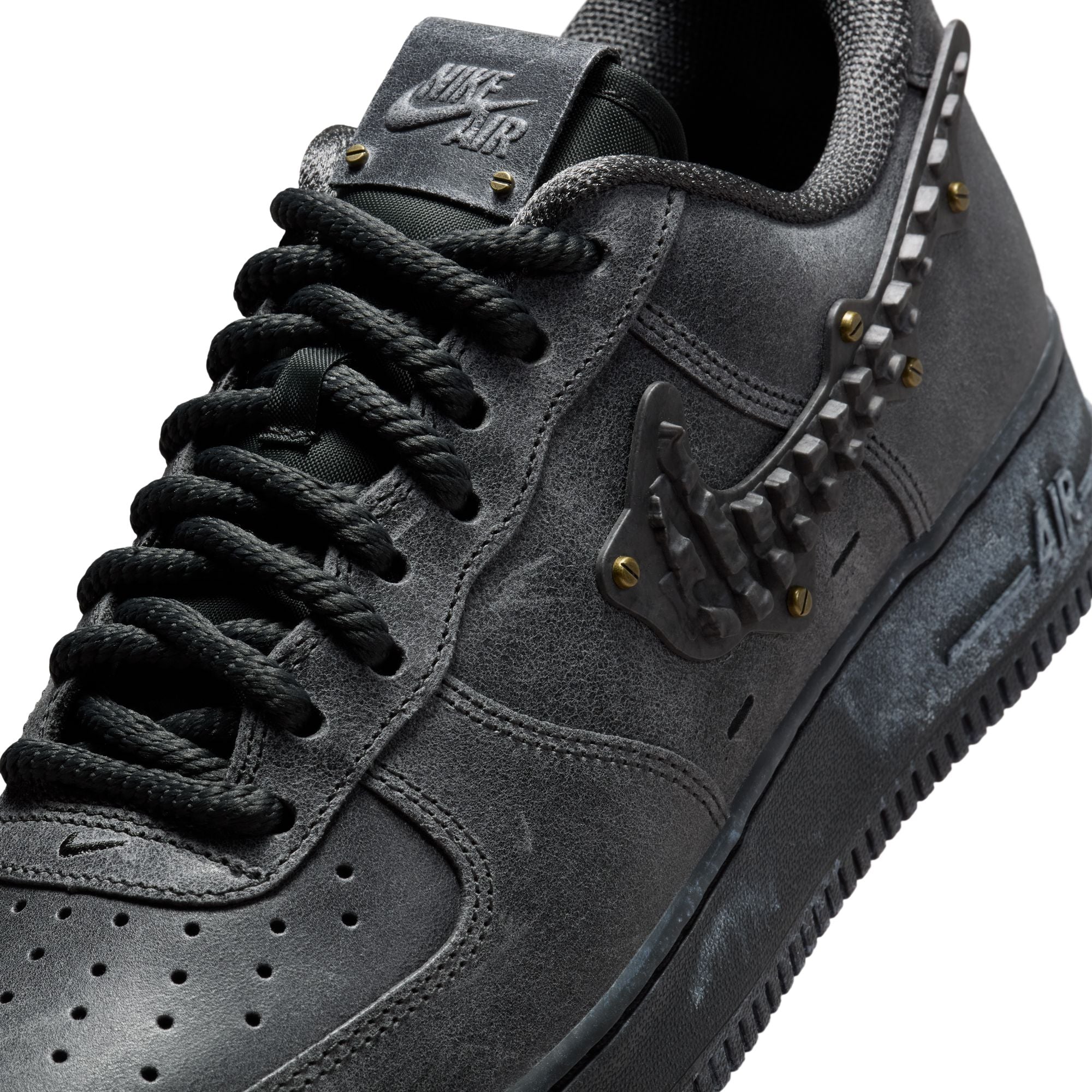 AIR FORCE 1 `07 LV8 