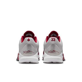 KOBE 5 PROTRO "METALLIC SILVER / TEAM RED"