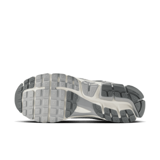 ZOOM VOMERO 5 - SUMMIT WHITE / METALLIC SILVER