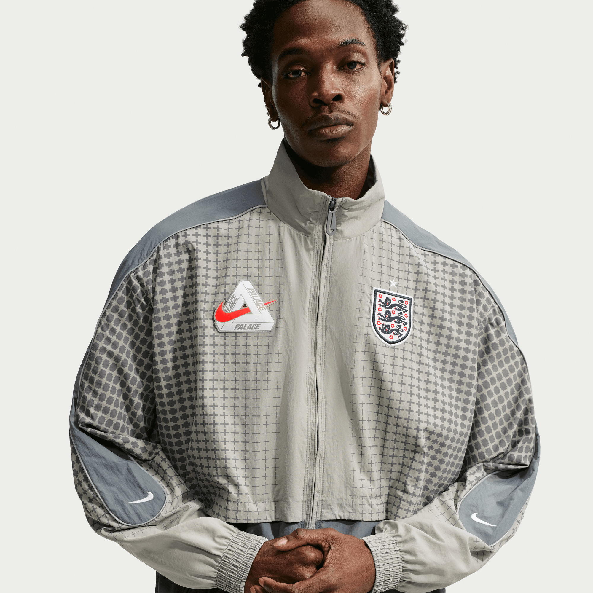 ENGLAND X PALACE X NIKE ENGLAND X PALACE X NIKE