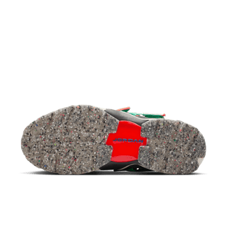 WMNS TRUNNER LX "RARE AIR"