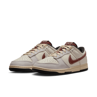 DUNK LOW - DARK PONY / PEARL WHITE