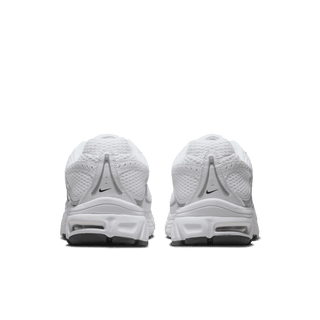 AIR MAX MOTO 2K - WHITE / BLACK