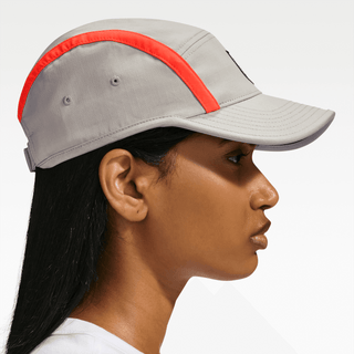ENGLAND X PALACE X NIKE "X2" FLY CAP - PEWTER GREY / BRIGHT CRIMSON
