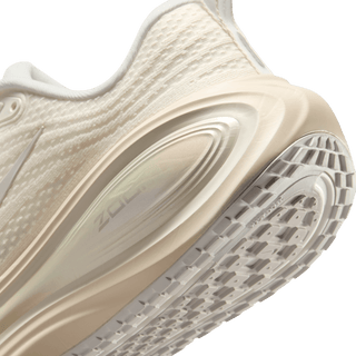 WMNS VOMERO PLUS - SUMMIT WHITE / PHANTOM