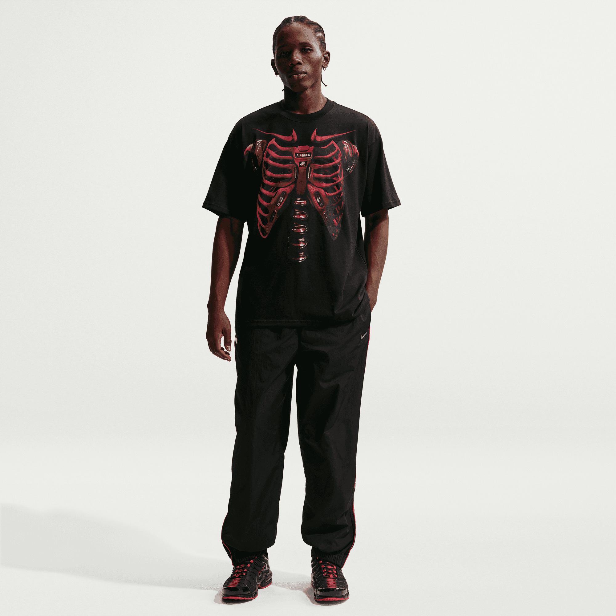 MAX90 X-RAY TEE - BLACK / TEAM CRIMSON – lapstoneandhammer.com MAX90 X-RAY TEE - BLACK / TEAM CRIMSON – lapstoneandhammer.com