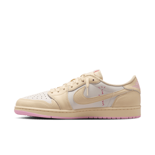 TRAVIS SCOTT X AIR JORDAN 1 LOW OG SP "SHY PINK"