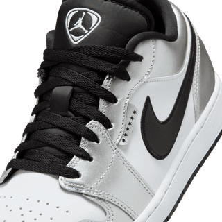 AIR JORDAN 1 LOW SE TIEMPO "METALLIC SILVER"