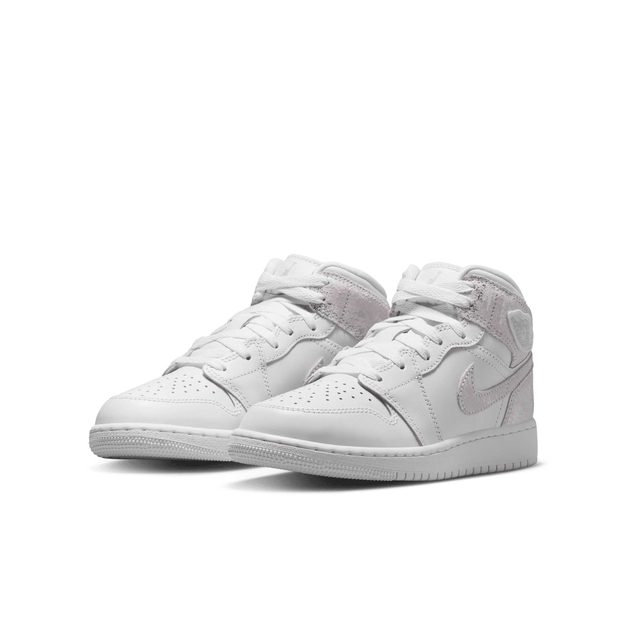 AIR JORDAN 1 MID SE (GS) - WHITE / FIELD SILVER AIR JORDAN 1 MID SE (GS) - WHITE / FIELD SILVER