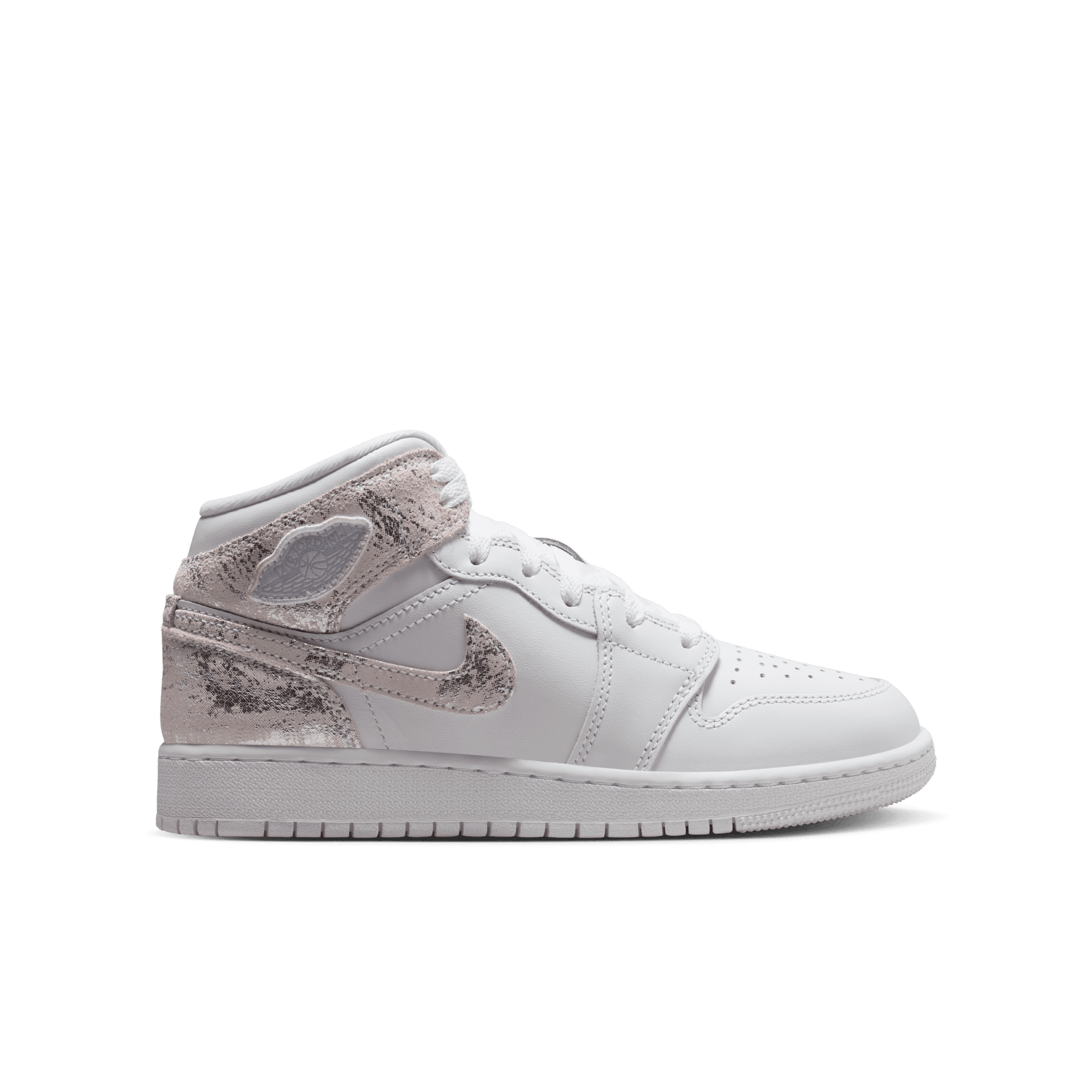 AIR JORDAN 1 MID SE (GS) - WHITE / FIELD SILVER AIR JORDAN 1 MID SE (GS) - WHITE / FIELD SILVER