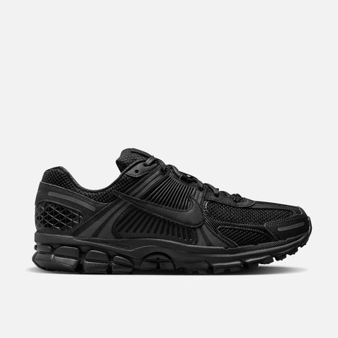 ZOOM VOMERO 5 SP "TRIPLE BLACK"