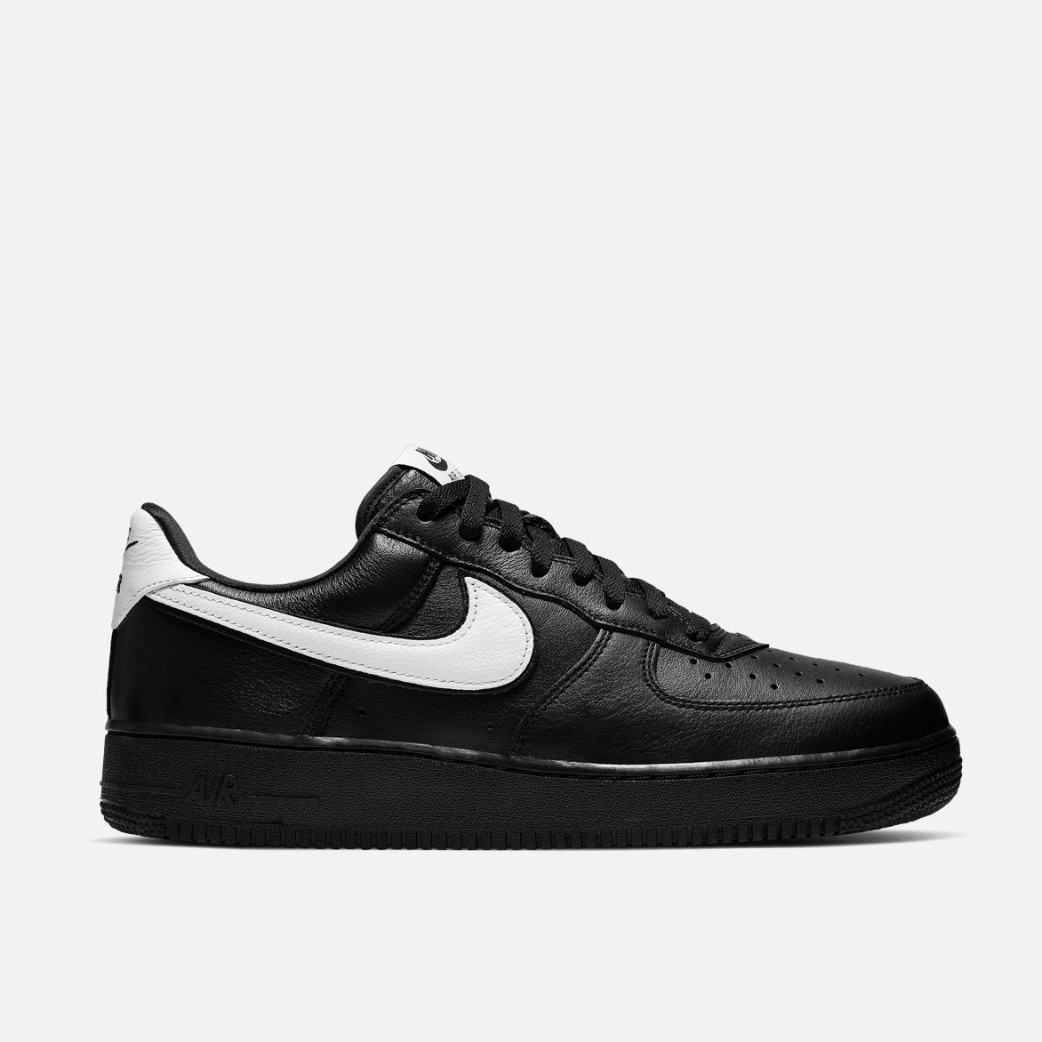 Nike air force 1 low retro qs friday black white Clearance