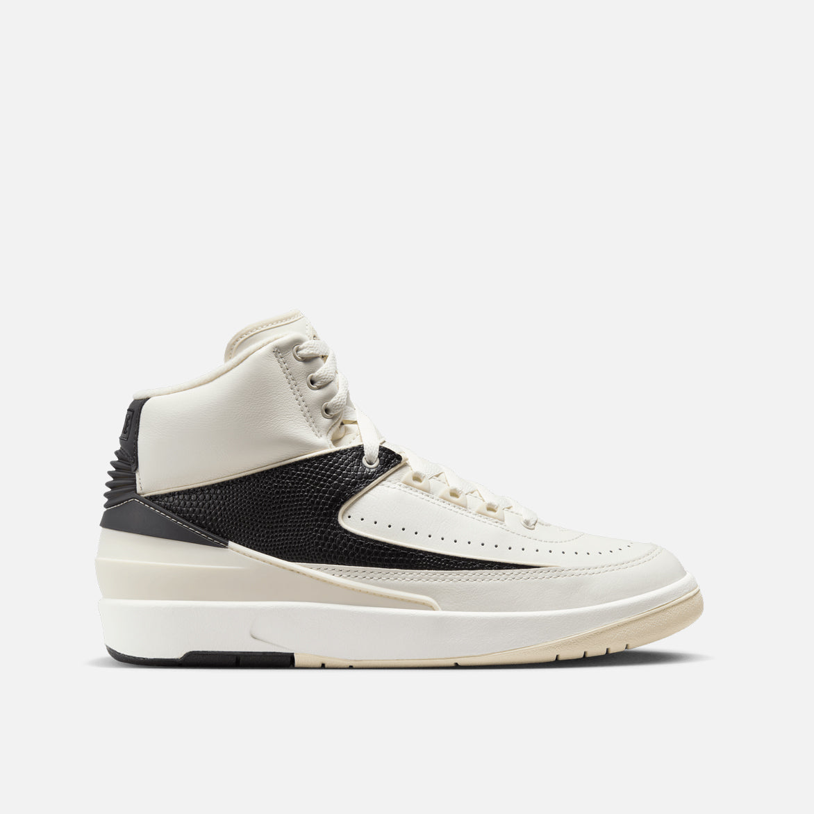 WMNS AIR JORDAN 2 RETRO "SAIL / BLACK"