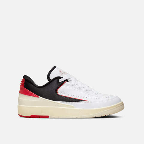 WMNS AIR JORDAN 2 RETRO LOW "CHICAGO TWIST"